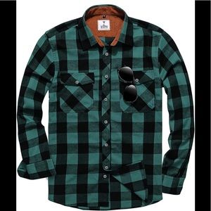 BRAND NEW MENS PLAID FLANNEL REGULAR FIT SHIRT. NWT